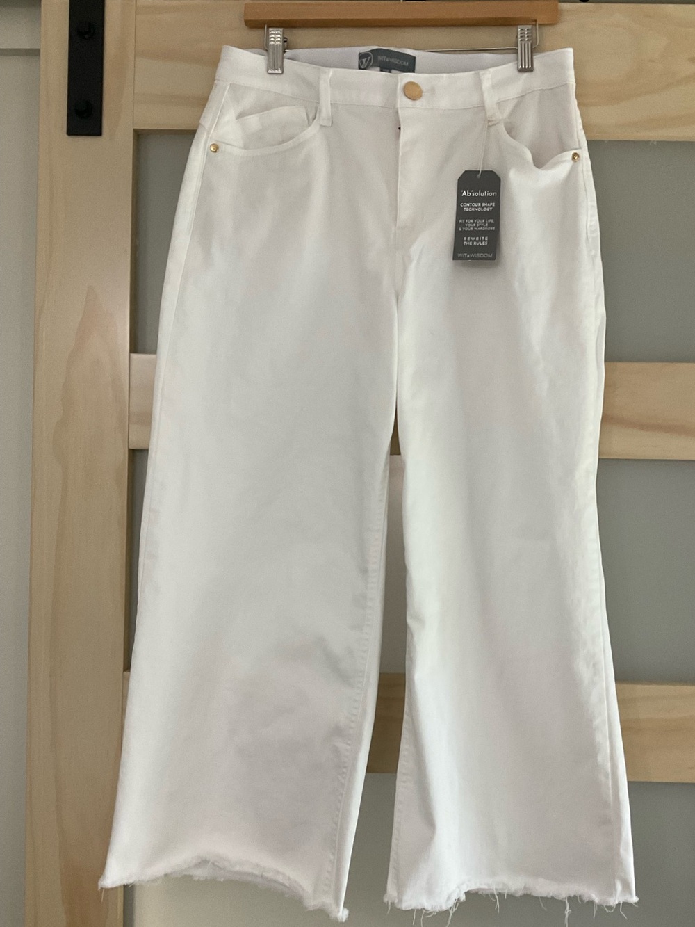 Wit & Wisdom AbSolution White Cropped Wide Leg Jeans Pants Size 10 Petite